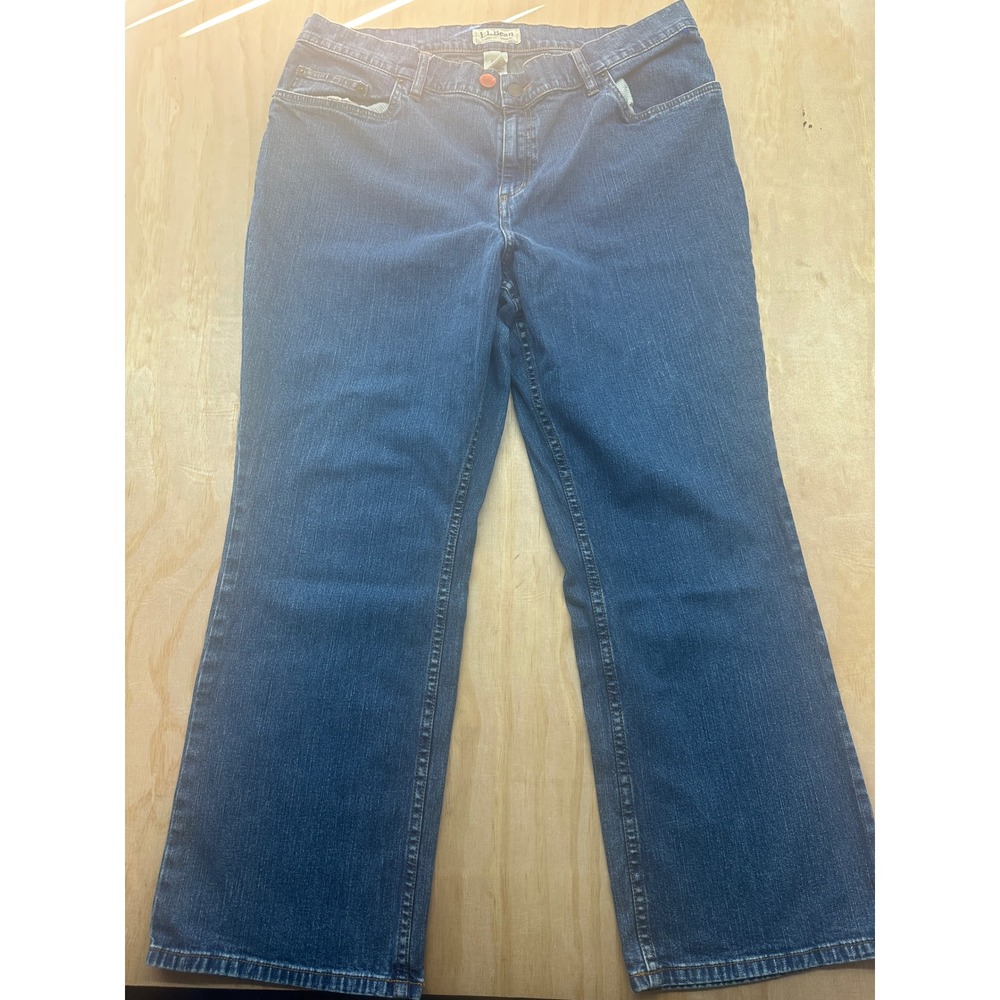 L.L. Bean Classic Fit Straight Leg Jeans Womens 20 P Blue Denim Stretch 270955